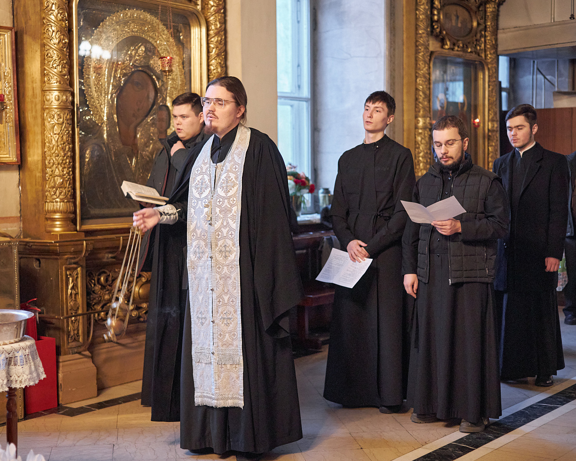 Студенты Академии почтили память Святейшего Патриарха Московского и всея Руси Алексия II